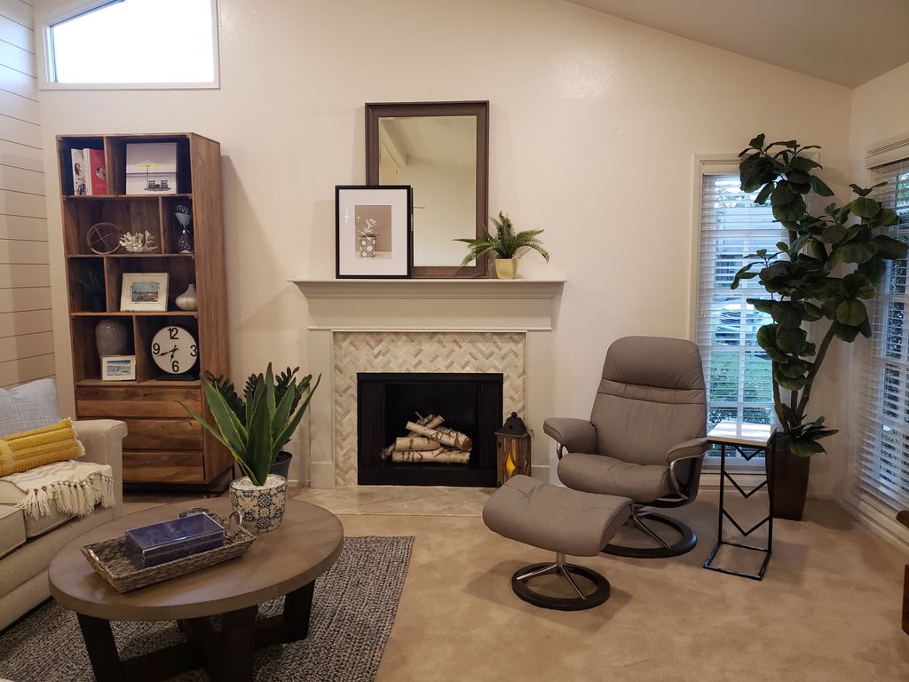 Coastal Cozy livingroom after