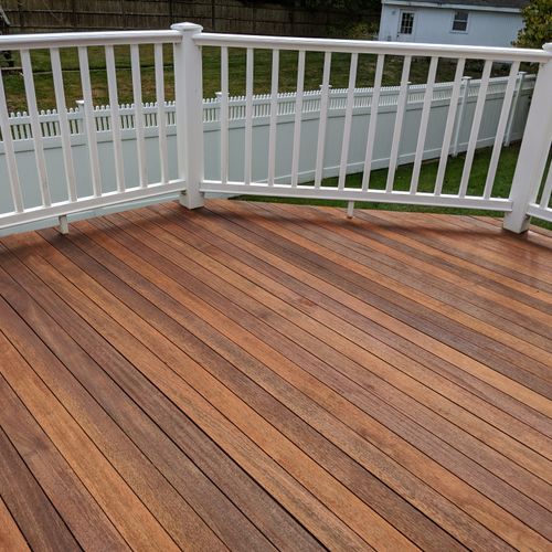 Valerie was a pleasure to work with! Our deck look