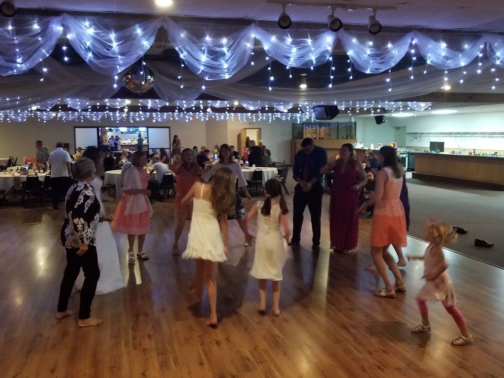 Wedding reception at Memories in Plover, WI
