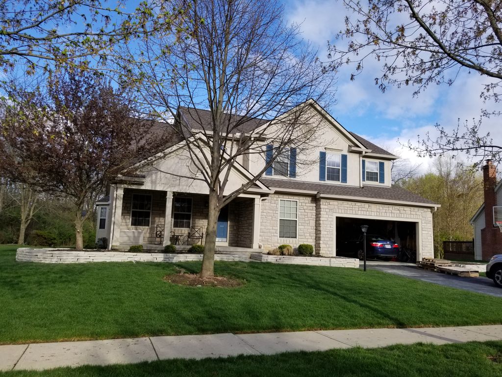 After: Note the new natural stone border, fresh la