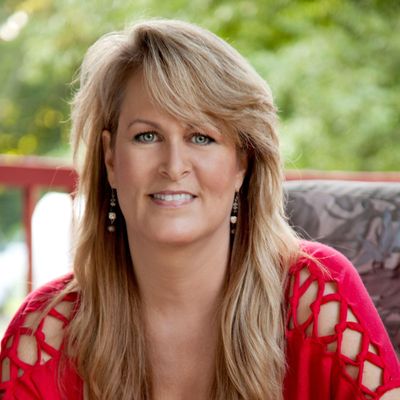 Avatar for Book Ghostwriter (Memoirs, Self-Help Books)