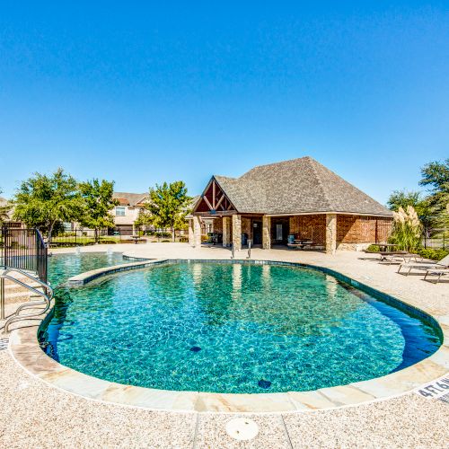 HOA Pool Area 5905 Lost Valley The Colony, TX