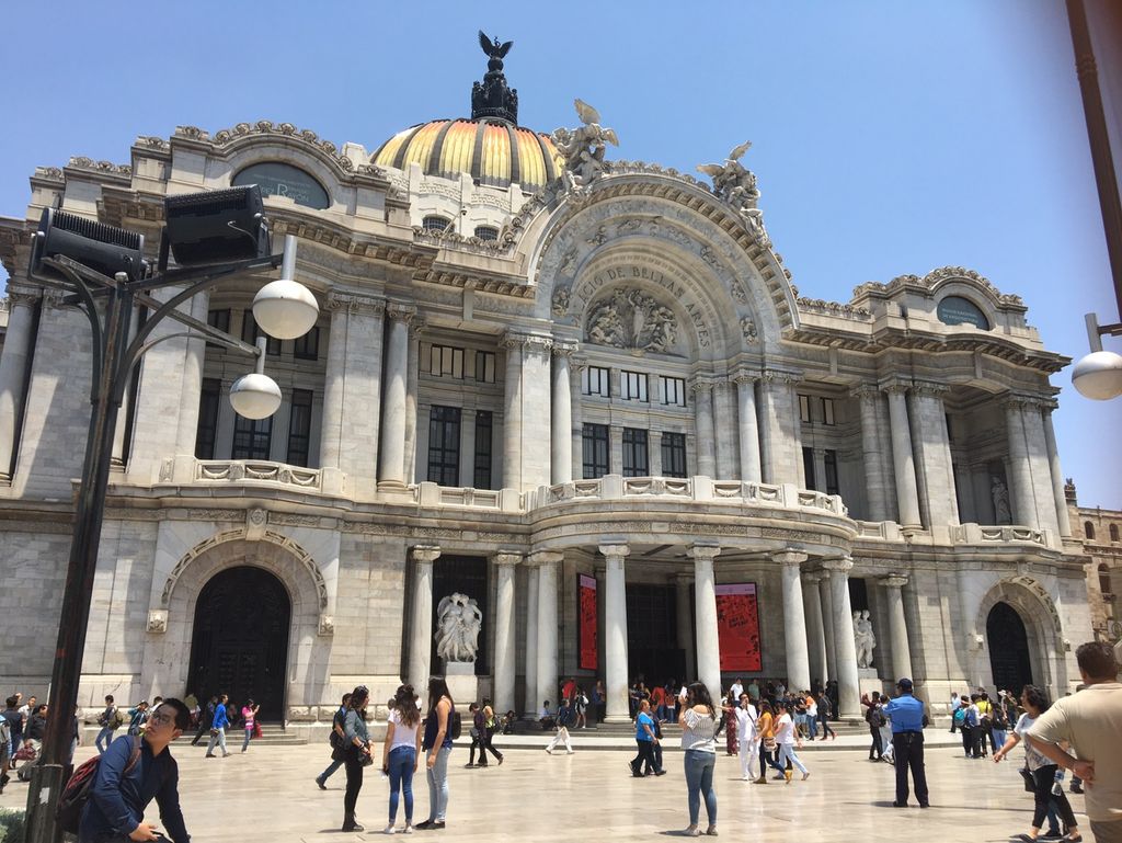 Palacio de Bellas Artes in Mexico City.