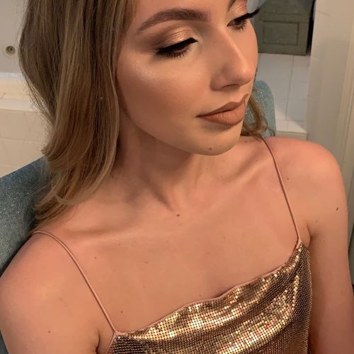 soft glam makeup on Bella for homecoming