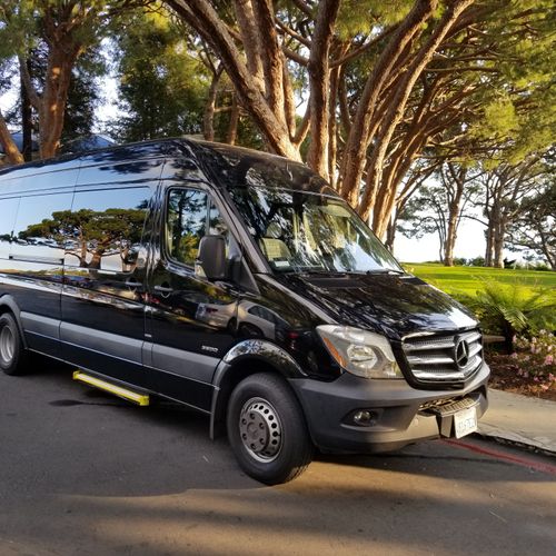 2018 Mercedes Limo Bus for all occasions