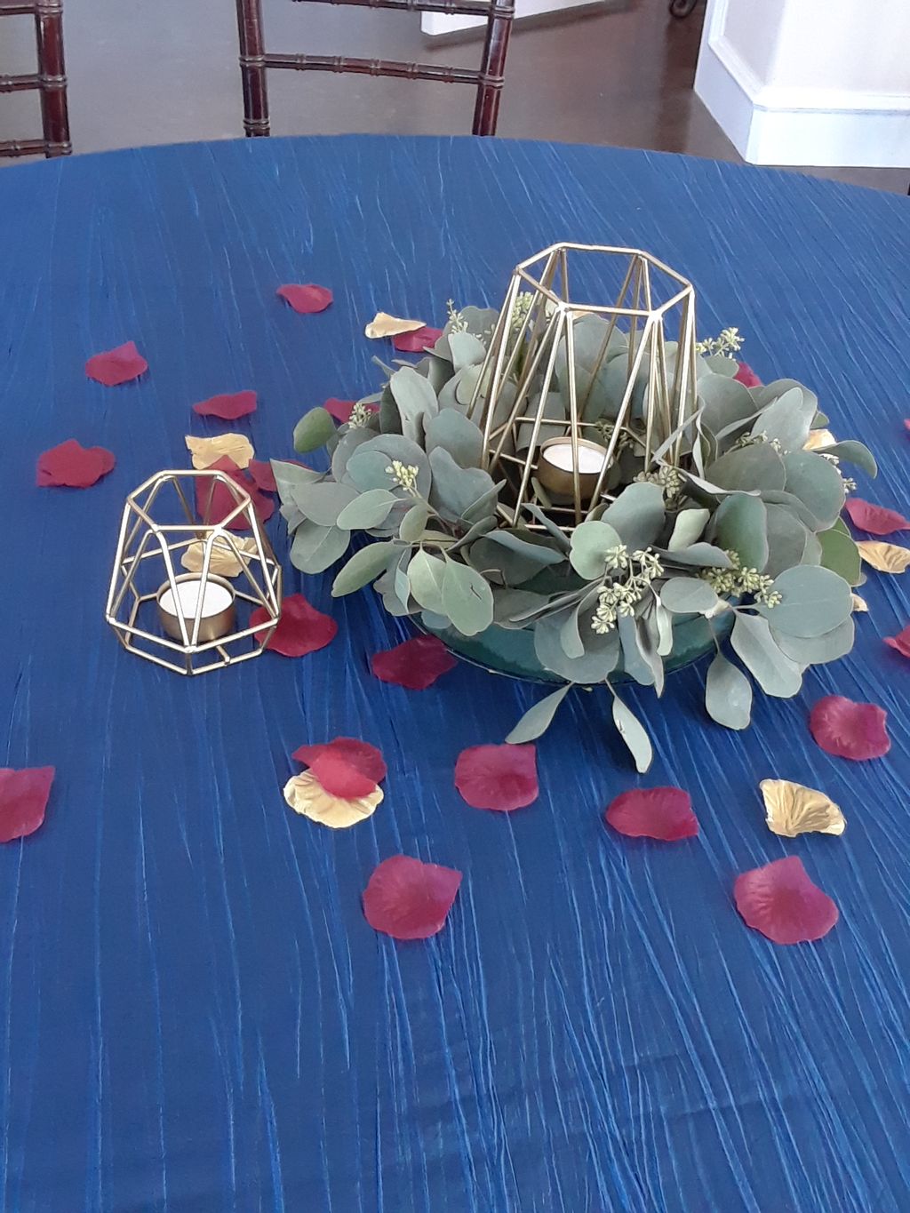 Geometric floral centerpieces 