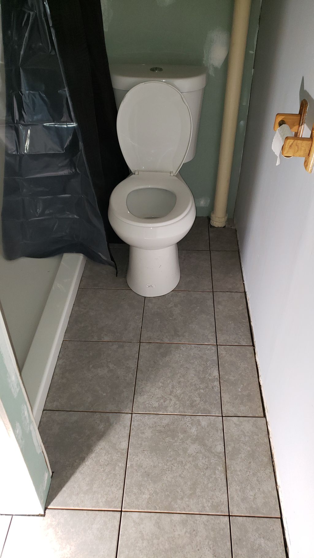 New tile with new toilet install (bathroom remodel