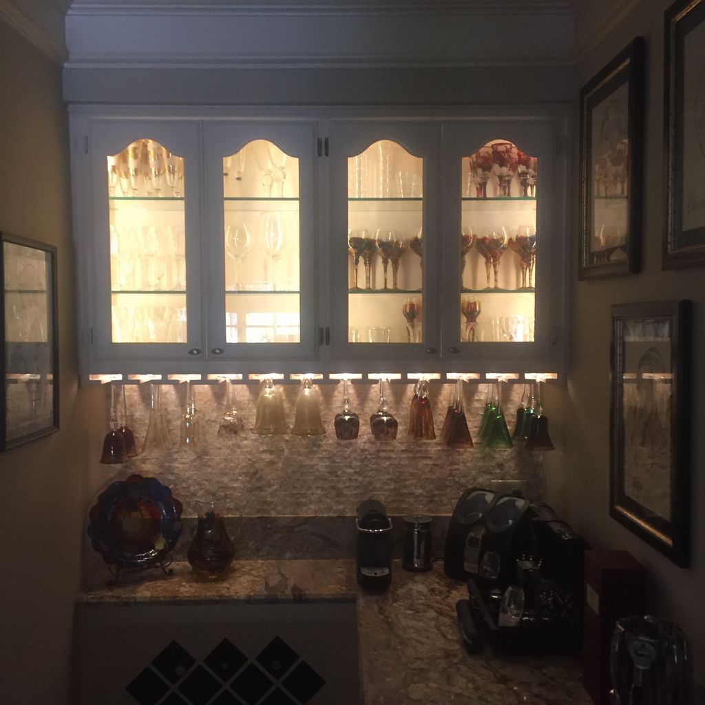 Cabinet lighting