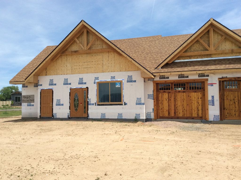 custom home during const.