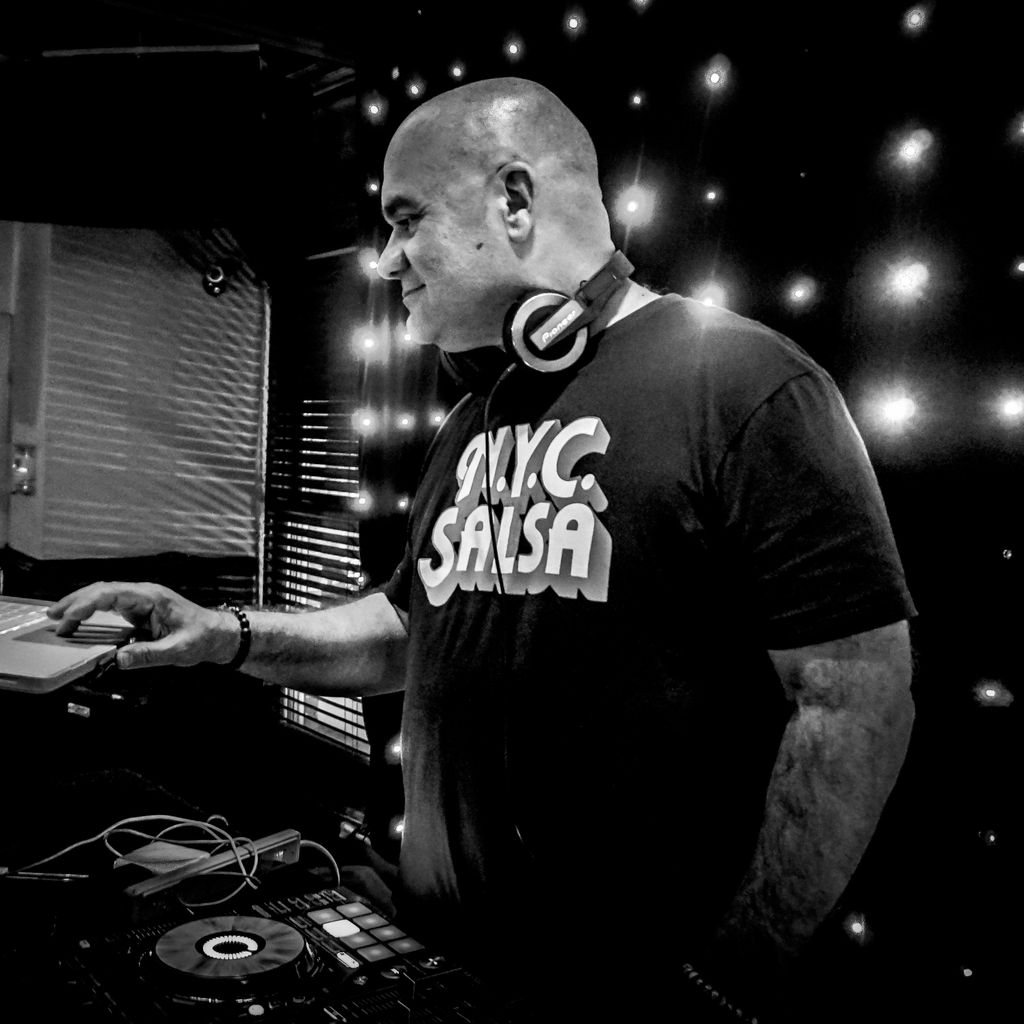 DJ Willie Galarza