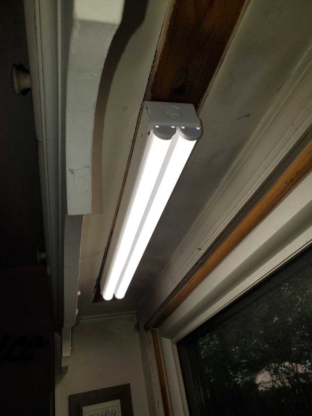 Kitchen sink light AFTER
