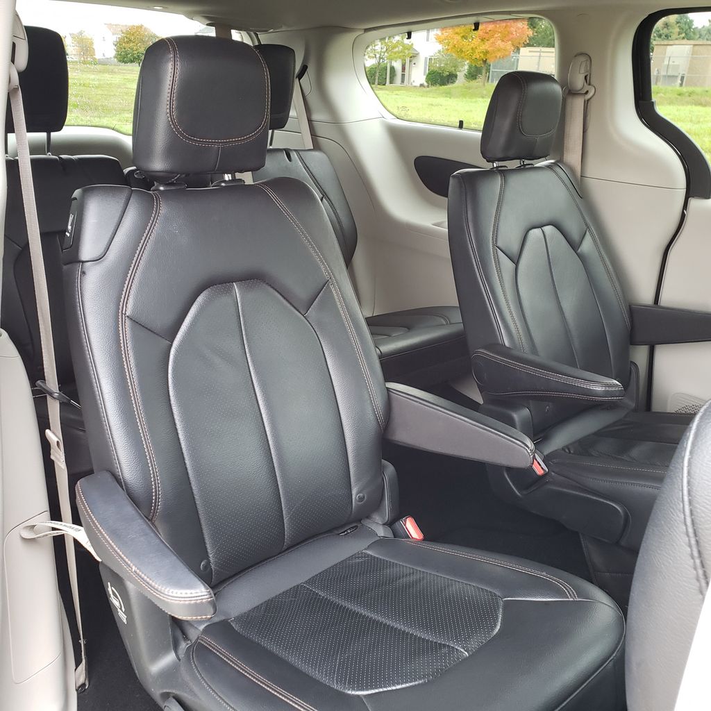 7-pass luxury Pacifica with leather interior