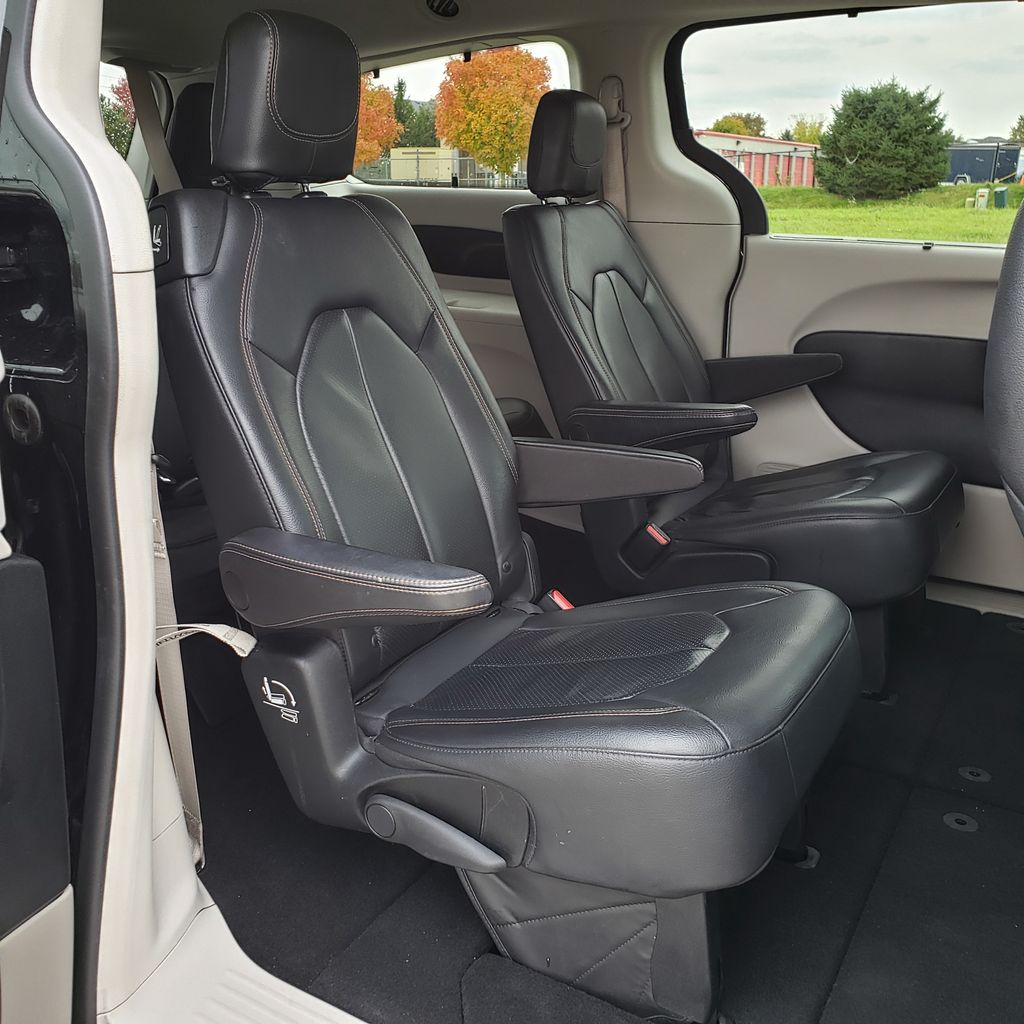 7-pass luxury Pacifica with leather interior