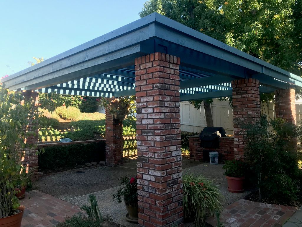 A very large 18x24ft patio pergola installed using