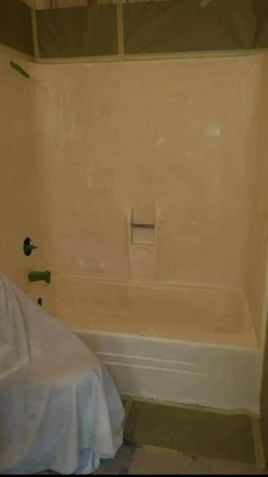 Tub Resurfacing - Before