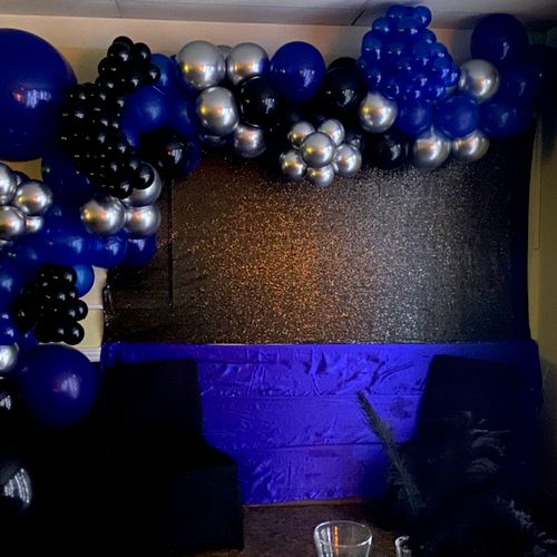 Bombshell Balloons did an outstanding job for my b