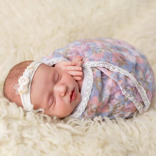Moscow ID professional newborn photography