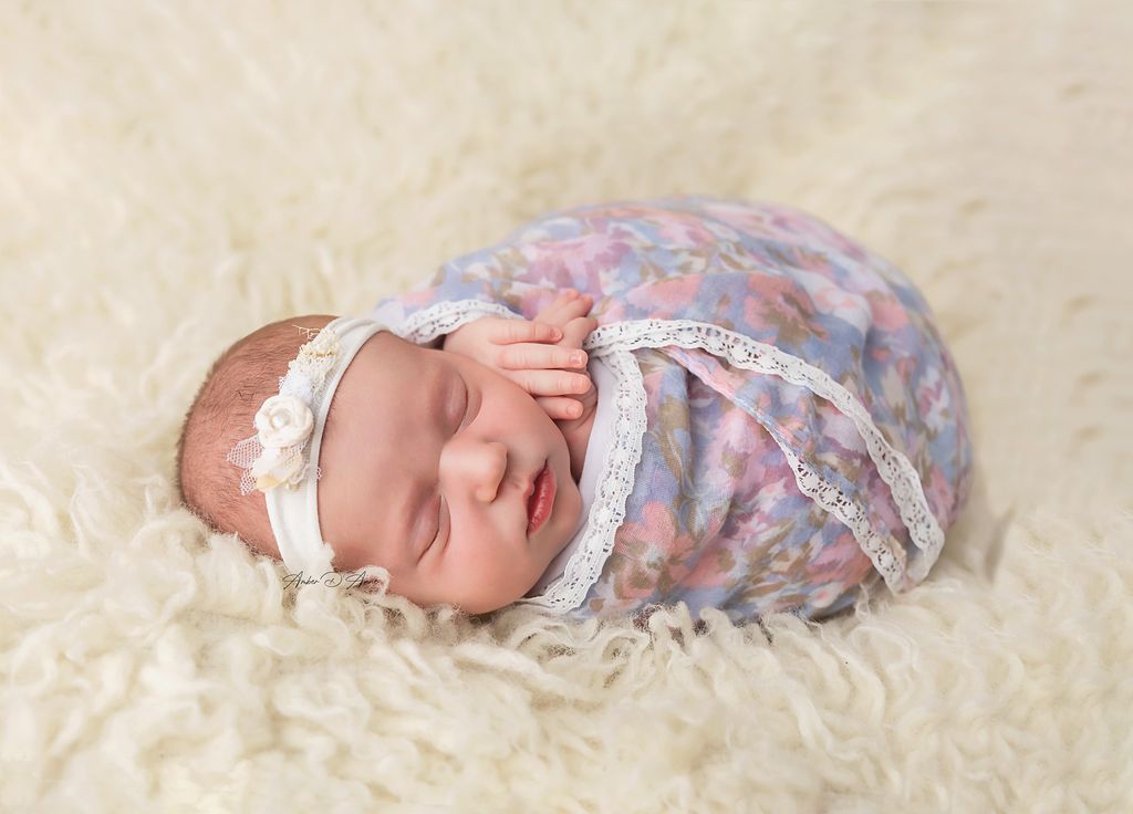 Moscow ID professional newborn photography