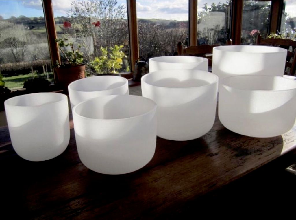 Music Therapy sound healing using crystal singing 