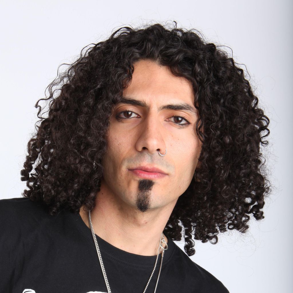 AHMAD GUITAR & BASS LESSONS