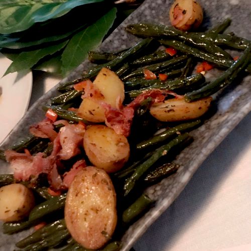 Southern Green Beans with bacon and Potatoes 