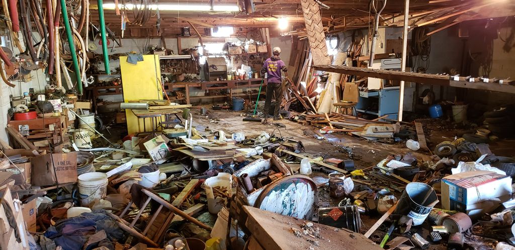 hoarder workshop before