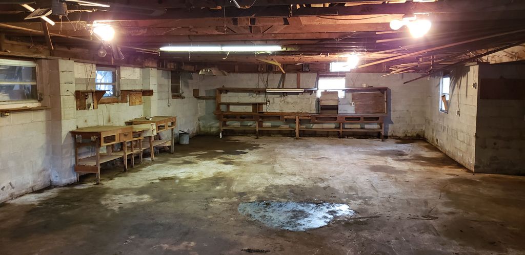 hoarder workshop after