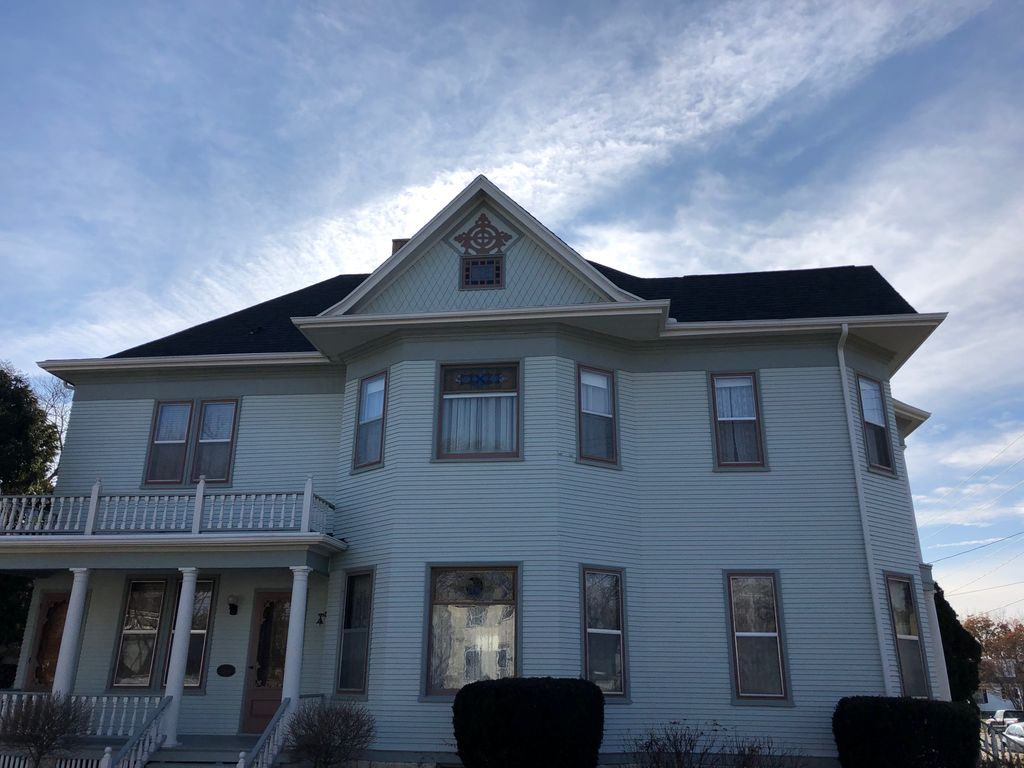 New asphalt roof; Stoughton, WI