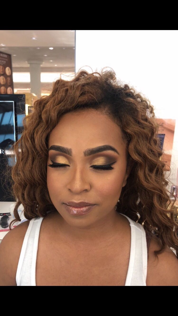 Gold half cut crease