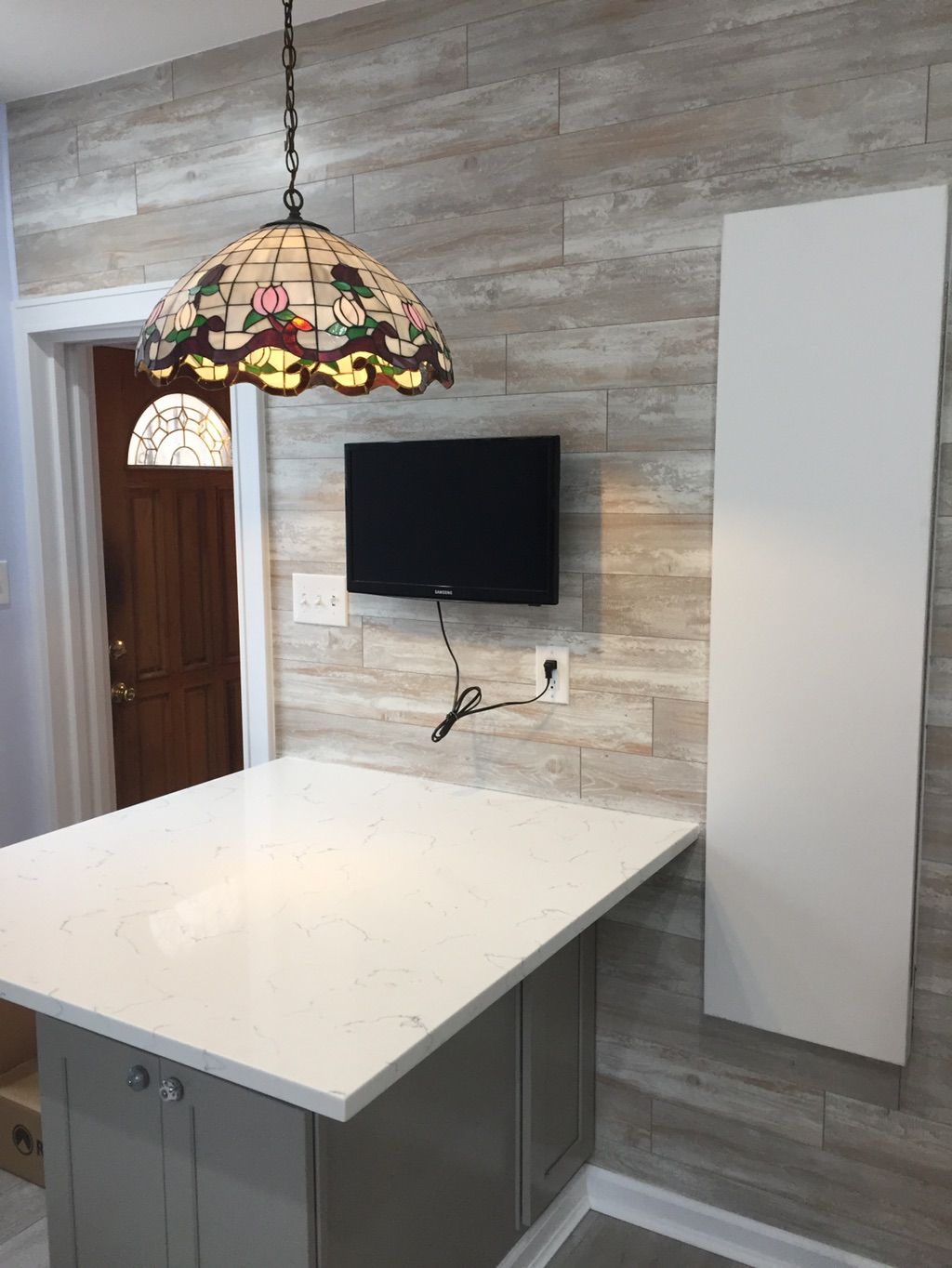 Sally’s kitchen.....accent wall