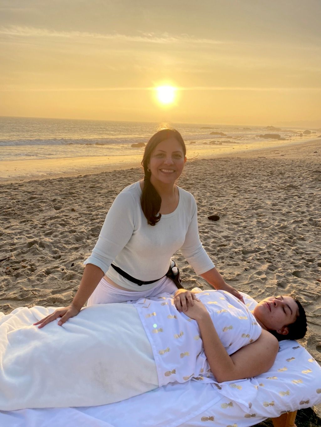 Energy work to embrace your femininity 