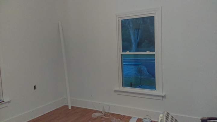 Hello new freshly painted drywall and mouldings!