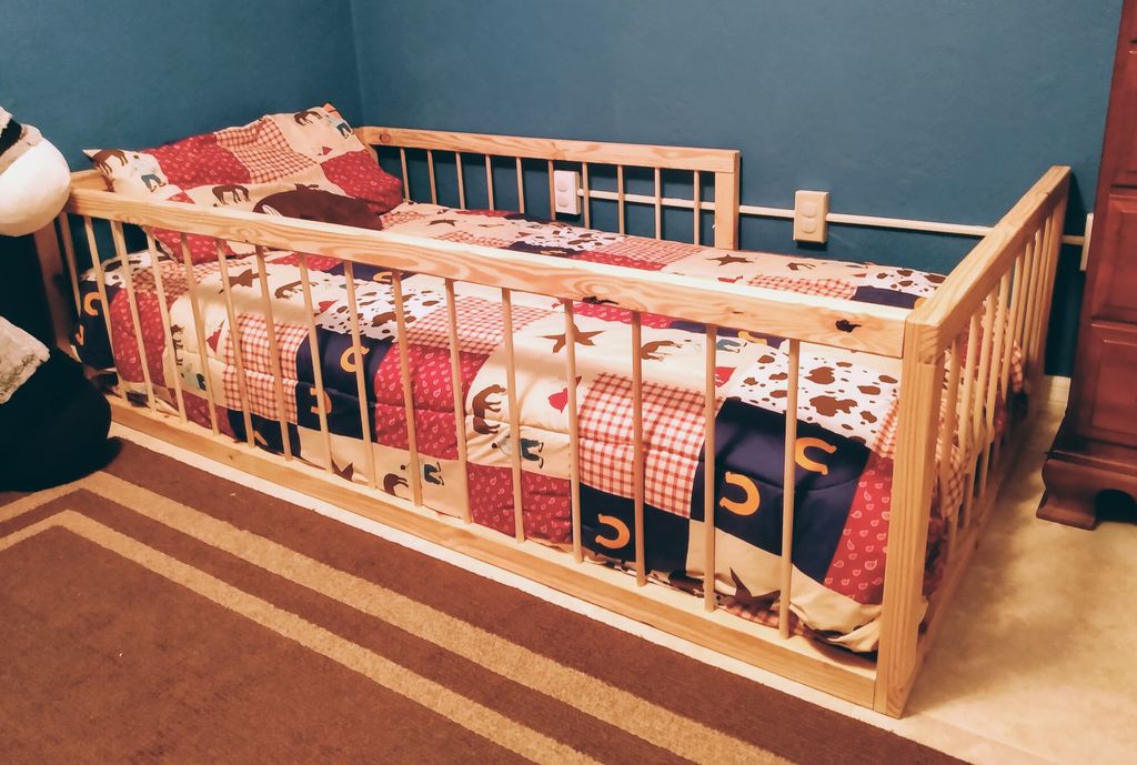 Montessori bed, twin
