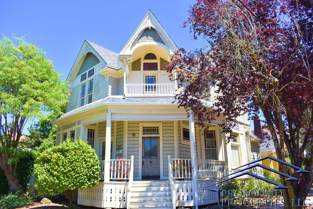 The Historic Carie Blakey House, built in 1885