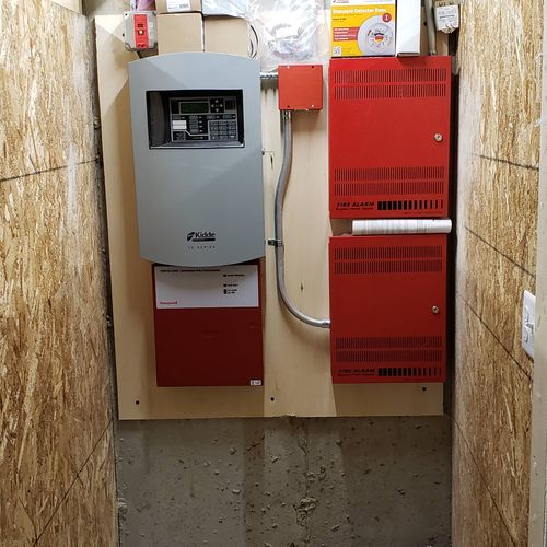 Fire Install in a very tight closet