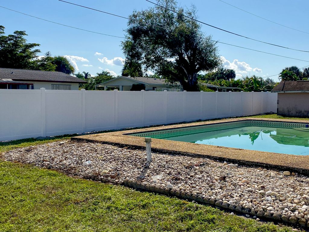 Vinyl Fencing