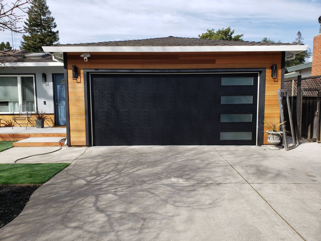 Modern door with side view satin etched glass