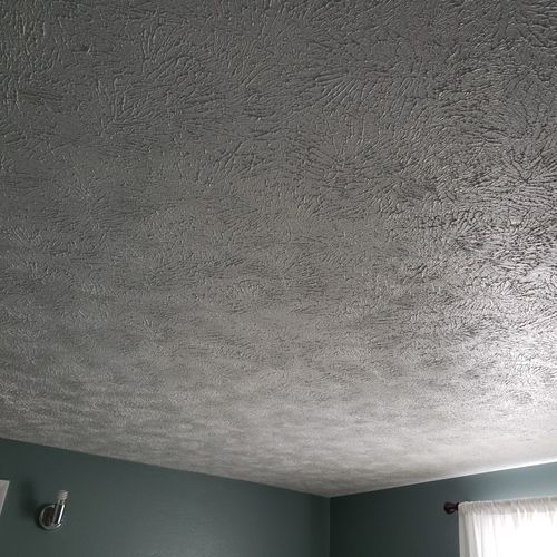 ceiling before fan and lights