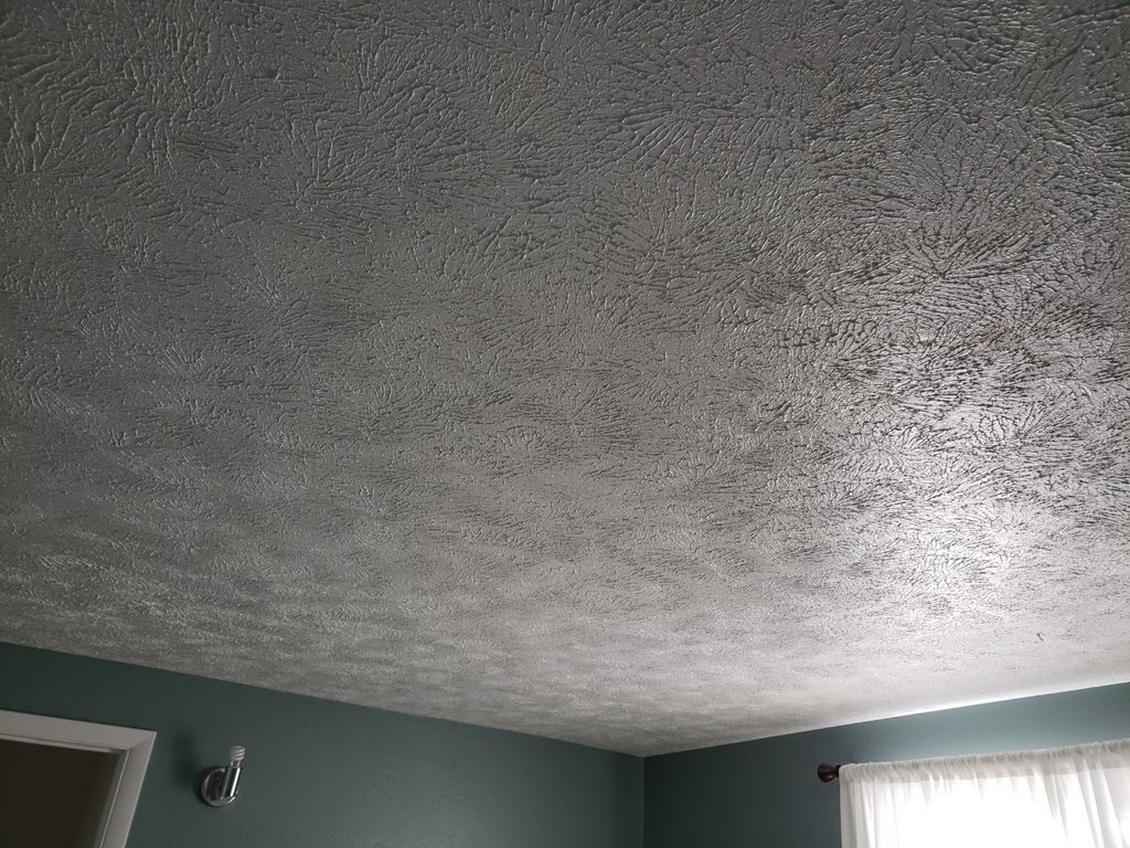 ceiling before fan and lights