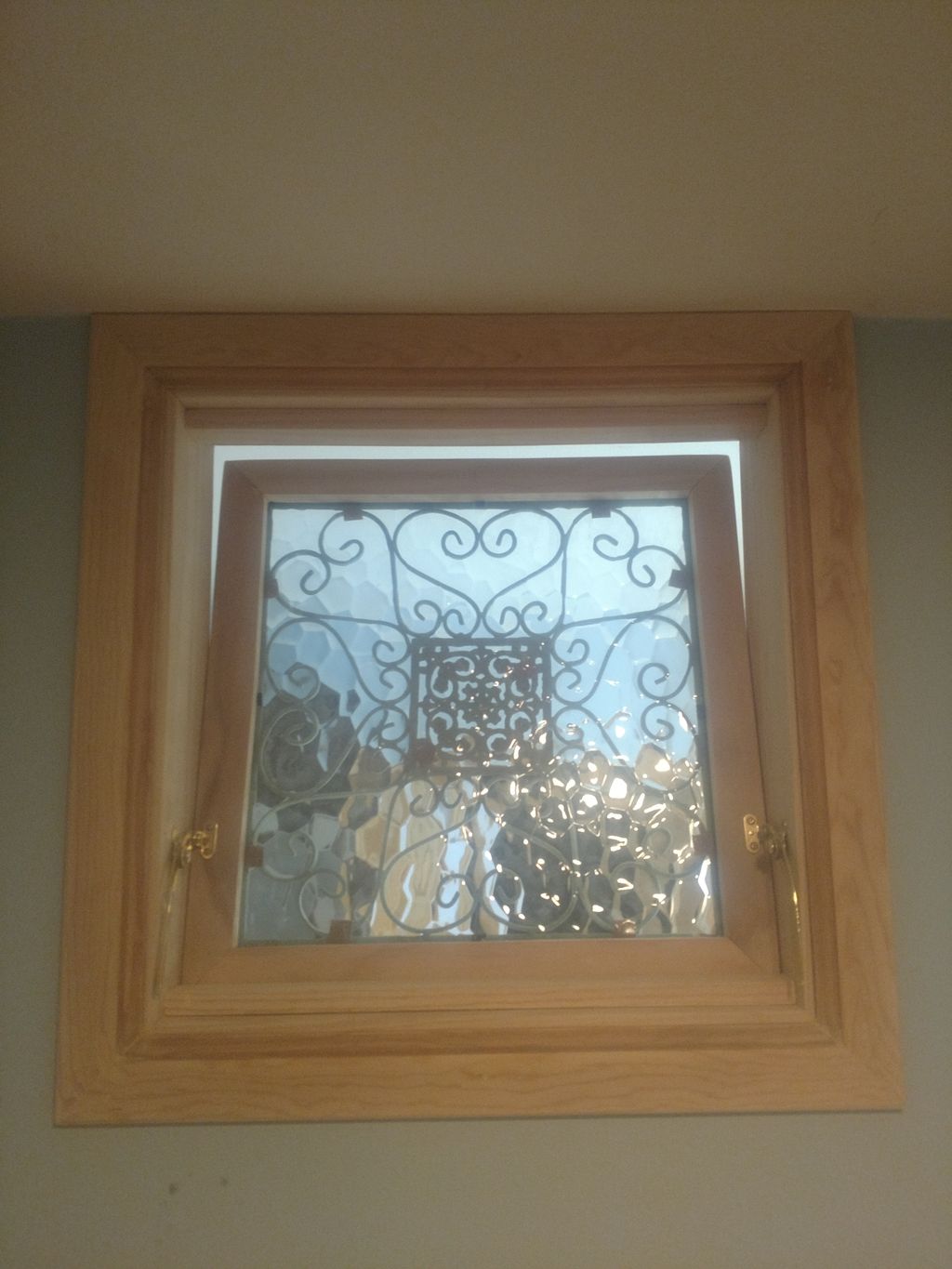 Interior ventilation window build.
