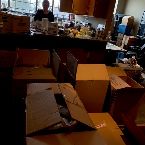From box land chaos to a nicely organized kitchen,