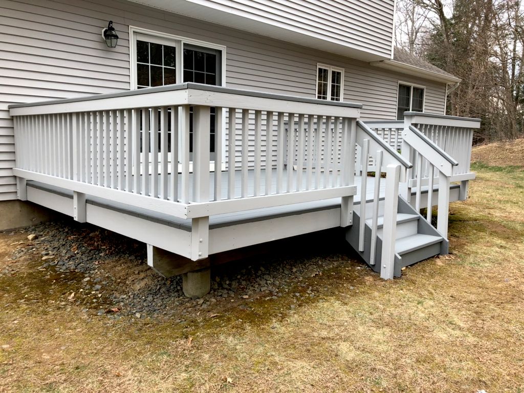 RJ Painting and Deck Work