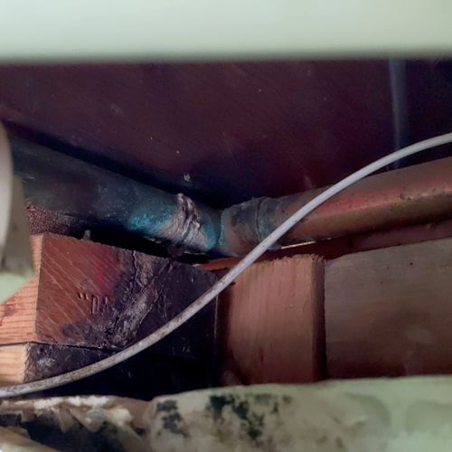 I found a water pipe leaking at a soldered joint i