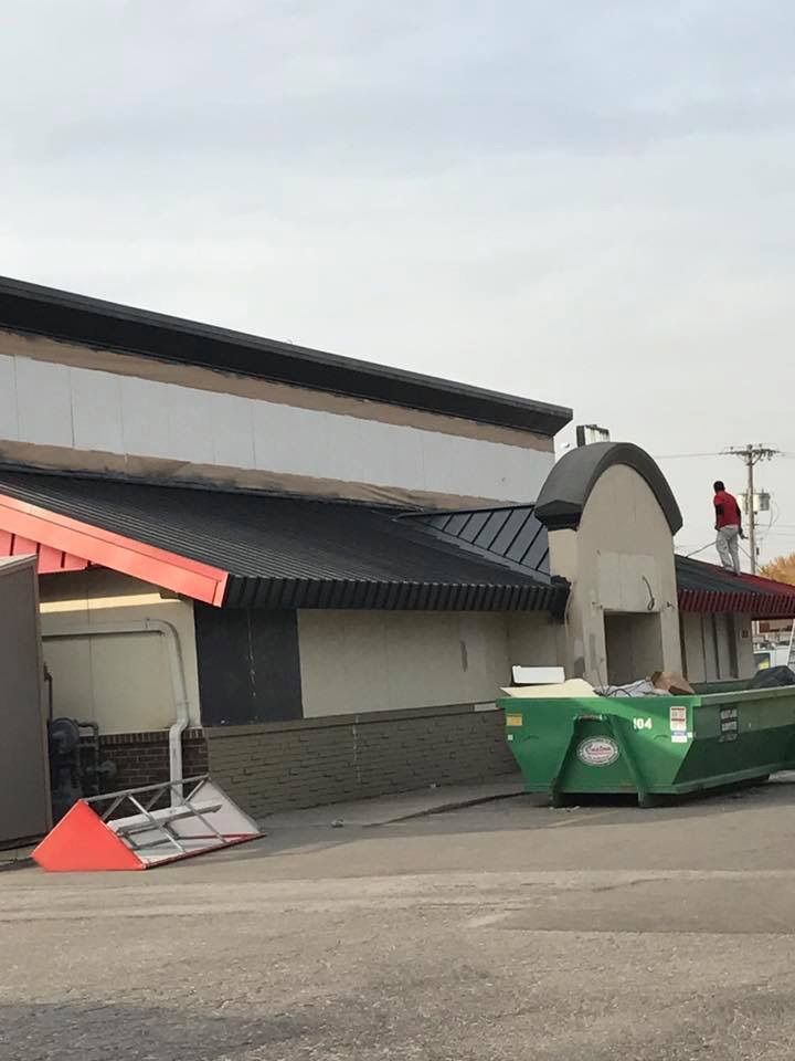 Old Pizza Hut to new diner