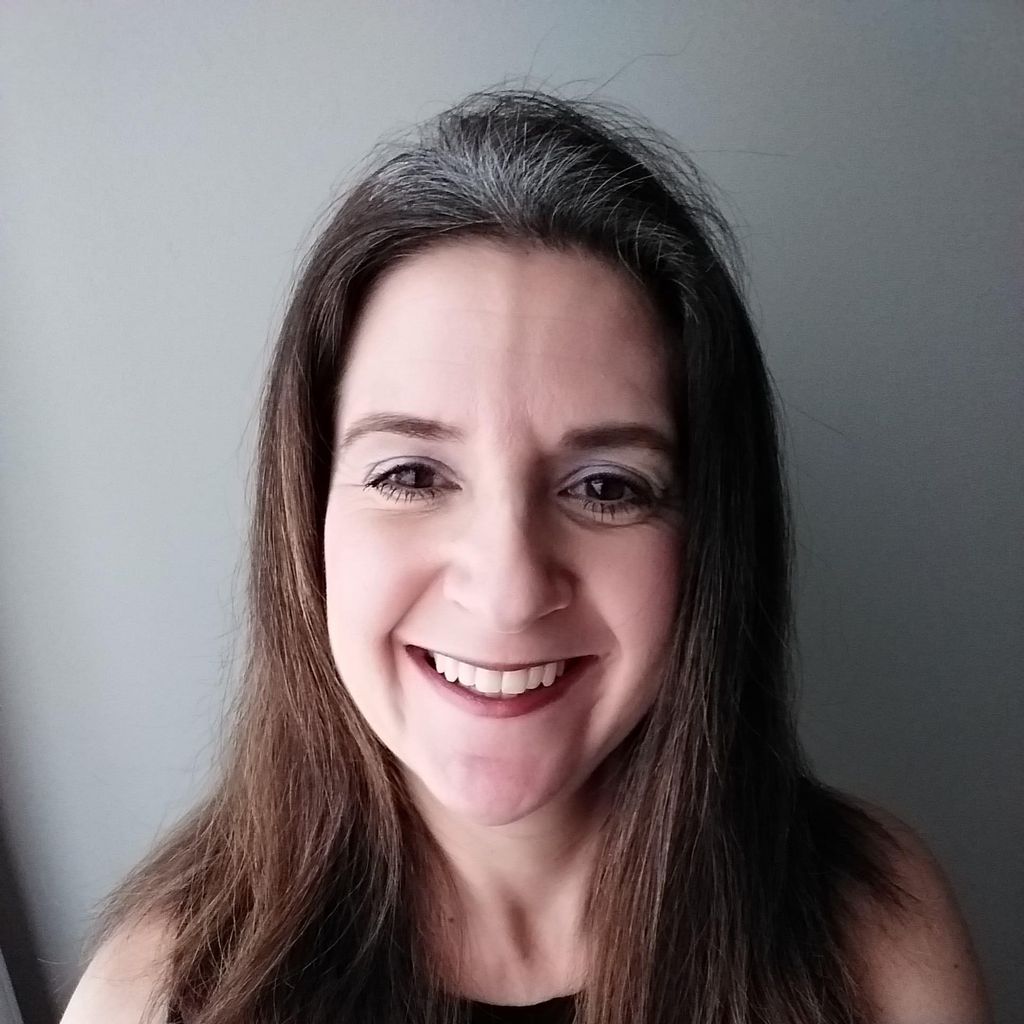 Erin Hobbs ~ Professional Organizer