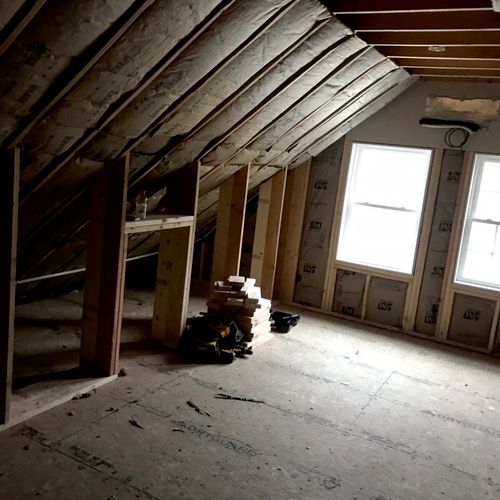 Attic slopes into flat ceiling 