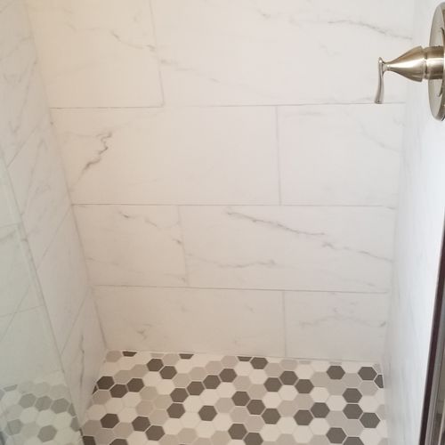 36" X 36" Shower in small bathrm
