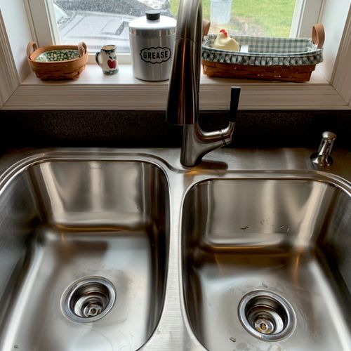 New kitchen sink and faucet.