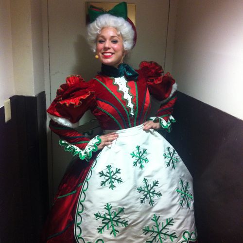 Mrs Claus- backstage @Radio City Music Hall