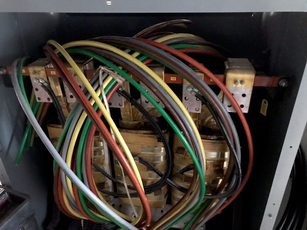 Wiring up a high voltage transformer 